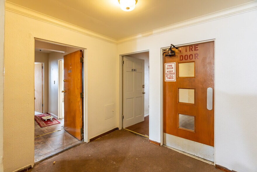 More Photos Of 2017 Burlingame St, Detroit Multifamily For Sale