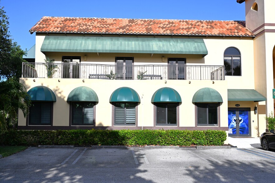 More Photos Of 725 N Hwy A1A, Jupiter Medical For Sale