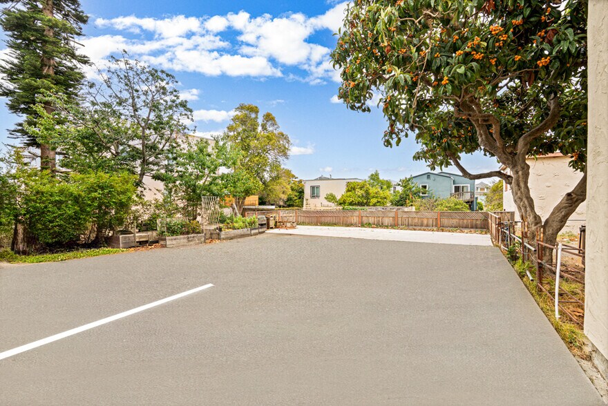 More Photos Of 1682 Oxford St, Berkeley Apartments For Sale