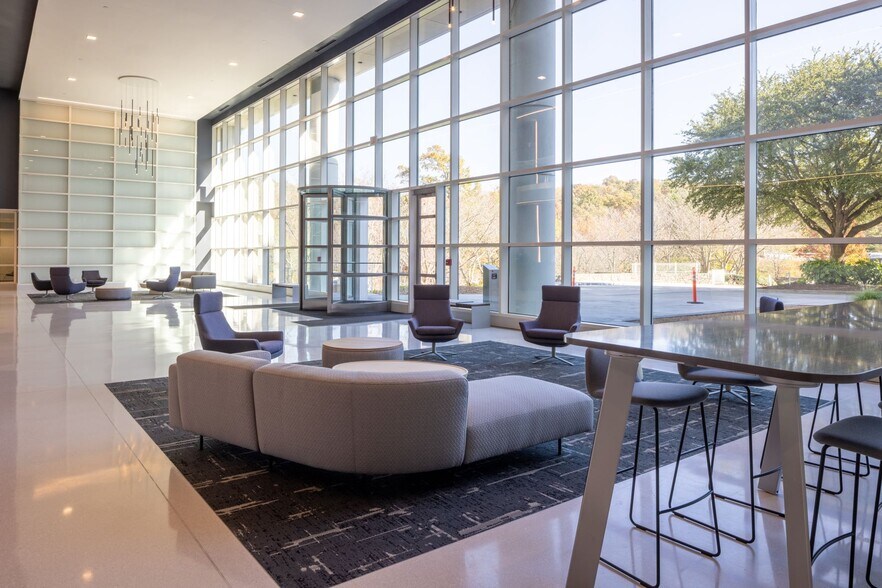 More Photos Of 3625 Cumberland Blvd SE, Atlanta Office For Lease