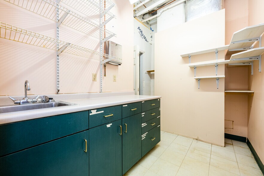 More Photos Of 3901 Stonegate Park, Saint Joseph Healthcare For Sale