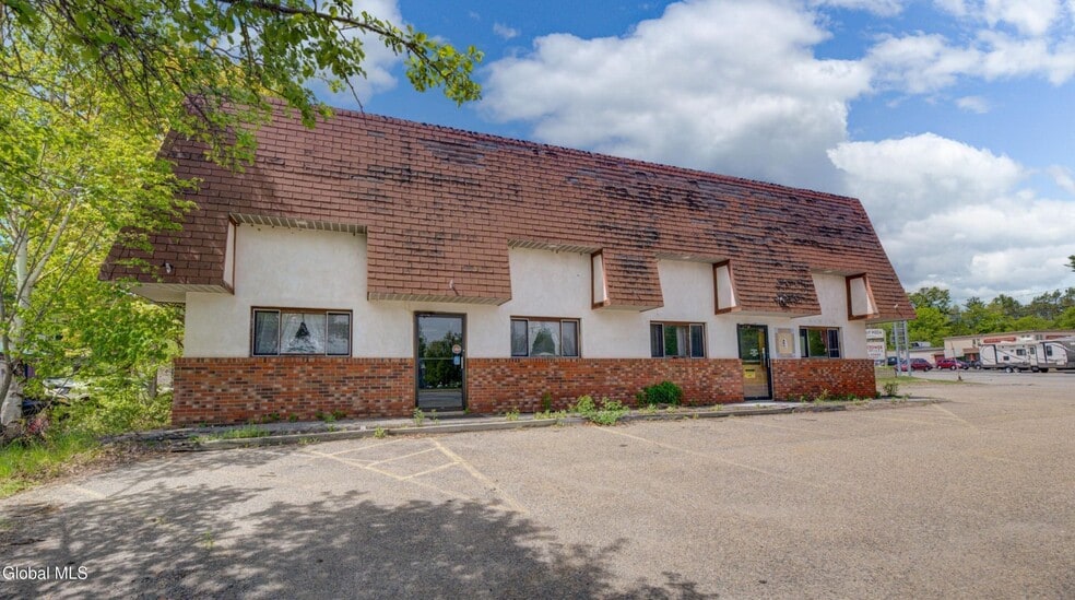 Primary Photo Of 2903 New York 8, Speculator Restaurant For Sale