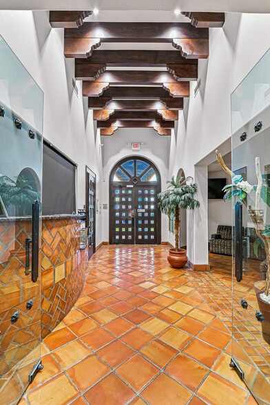 More Photos Of 11860 Vista del Sol Dr, El Paso Medical For Sale