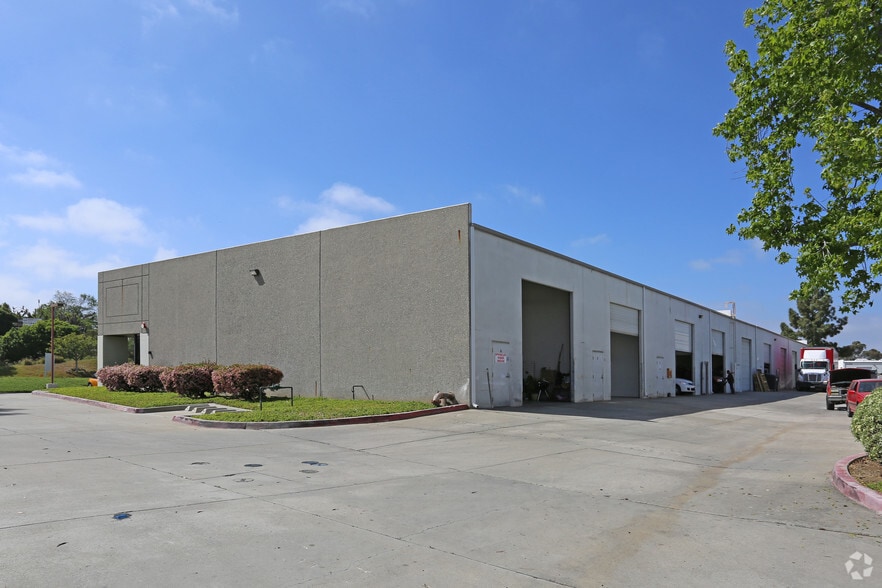 More Photos Of 1334 N Melrose Dr, Vista Unknown For Lease