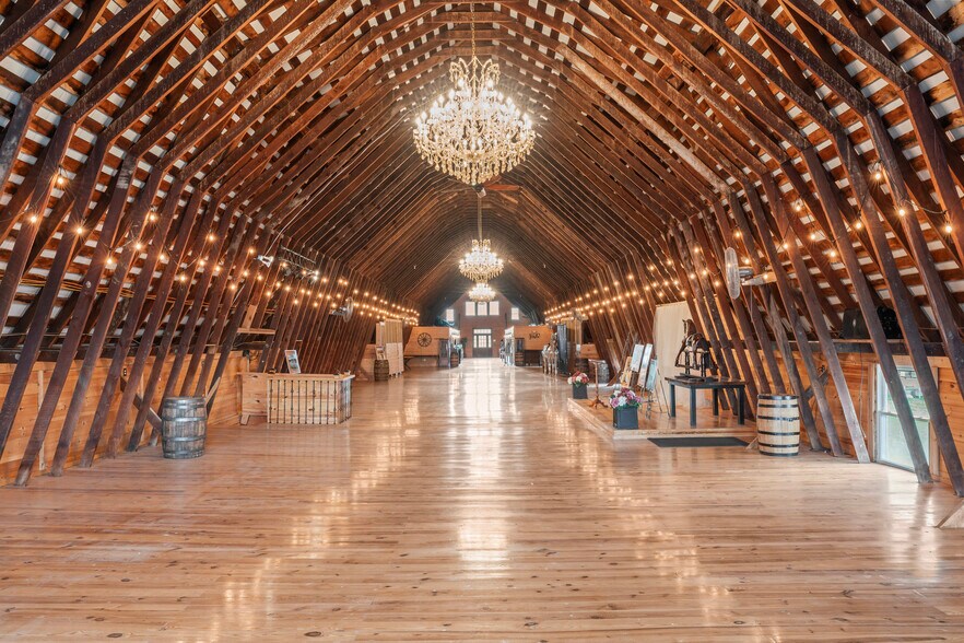 More Photos Of 15158 Berlin Tpke, Purcellville Lodge Meeting Hall For Lease