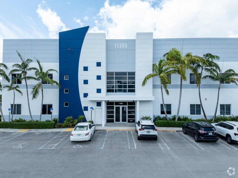 More Photos Of 11305 NW 122nd St, Miami Refrigeration Cold Storage For Lease