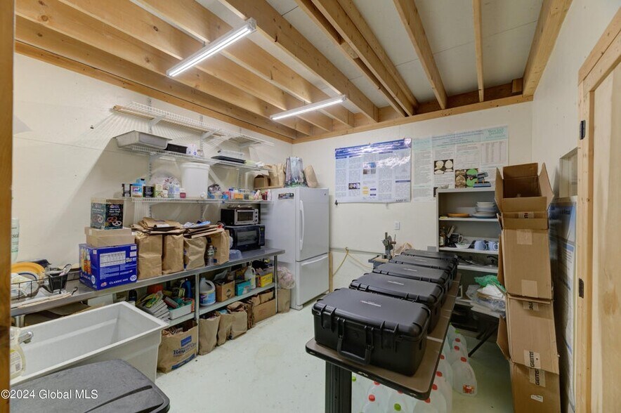 More Photos Of 36 River St, Troy Warehouse For Sale