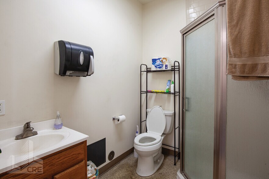 More Photos Of 100 N Hill Dr, Brisbane Light Manufacturing For Lease