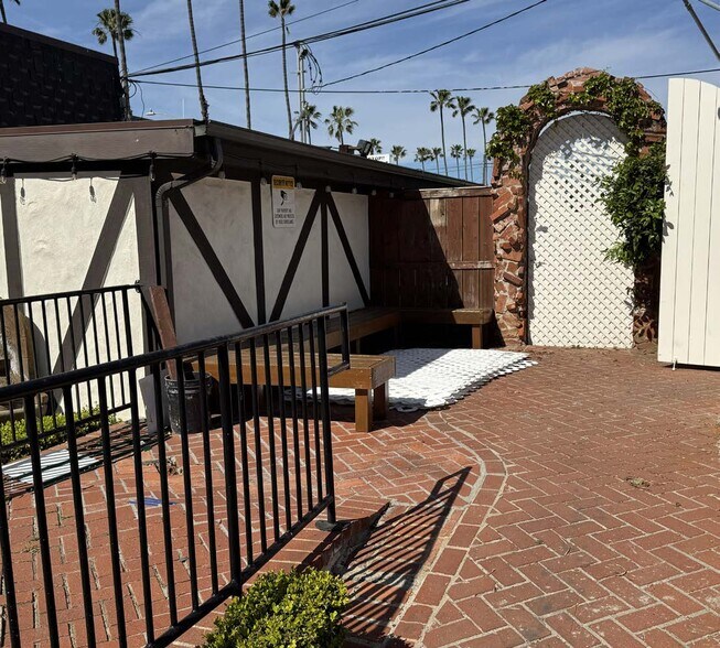 More Photos Of , Oceanside General Retail For Sale