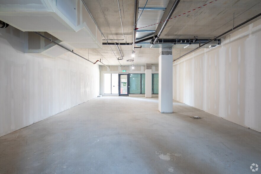 More Photos Of 621 Sheppard Ave E, Toronto Storefront Retail Residential For Lease