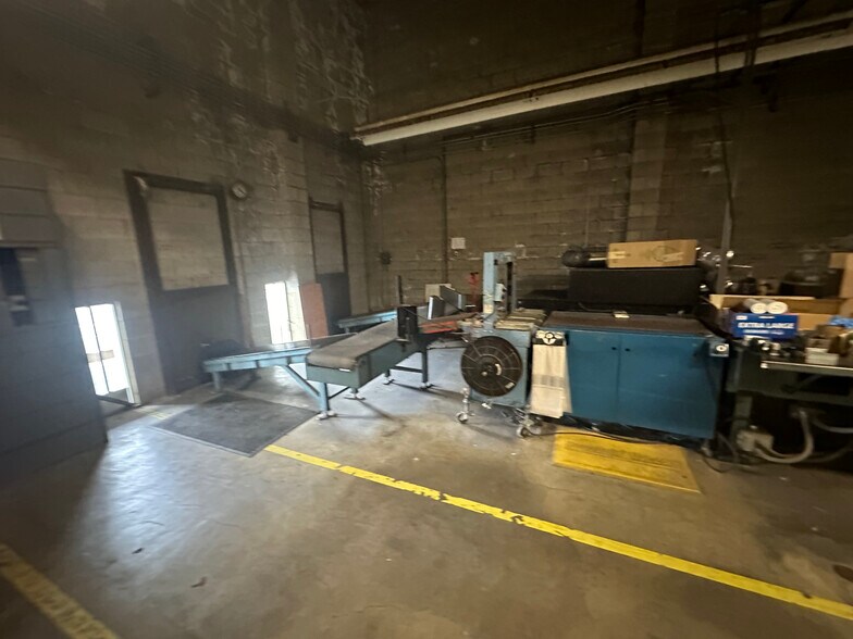 More Photos Of 315 S Michigan St, Aberdeen Office For Sale