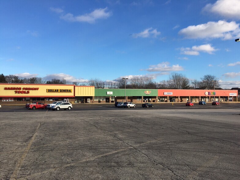 More Photos Of 1502-1508 N Cunningham Ave, Urbana Storefront For Sale