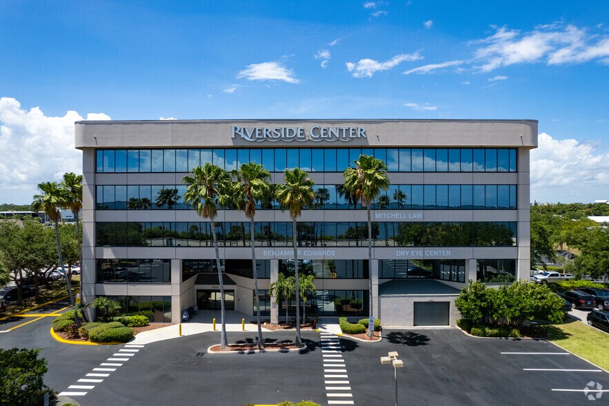 More Photos Of 930 Harper Blvd SW, Melbourne Medical For Lease