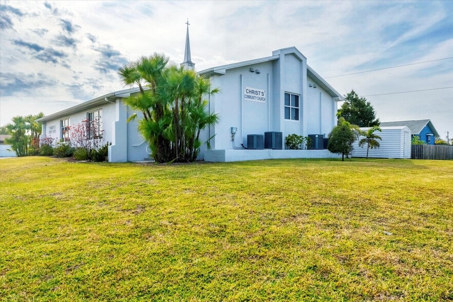 More Photos Of 2623 Vasco St, Punta Gorda Religious Facility For Sale