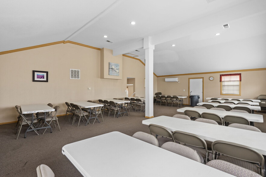 More Photos Of 11200 Thaxton Rd, Austin Religious Facility For Sale