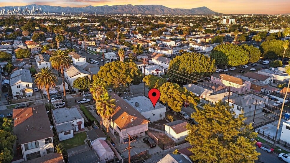 More Photos Of 758 E 84th St, Los Angeles Multifamily For Sale