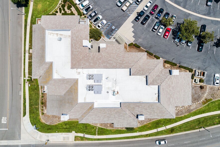 More Photos Of 10737 Laurel St, Rancho Cucamonga Medical For Lease
