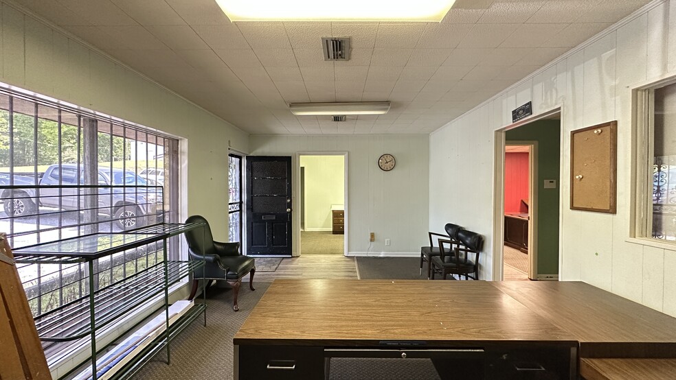 More Photos Of 7705 67th St S, Birmingham Flex For Lease