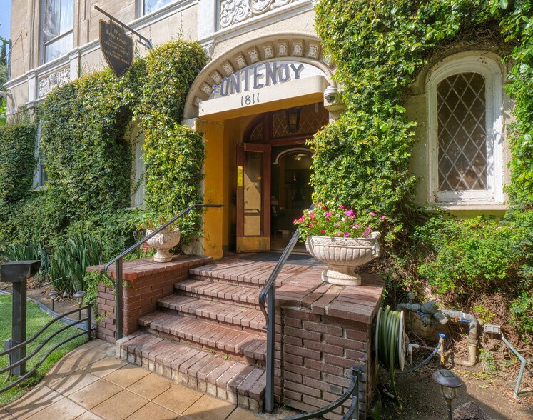 More Photos Of 1811 Whitley Ave, Los Angeles Apartments For Sale