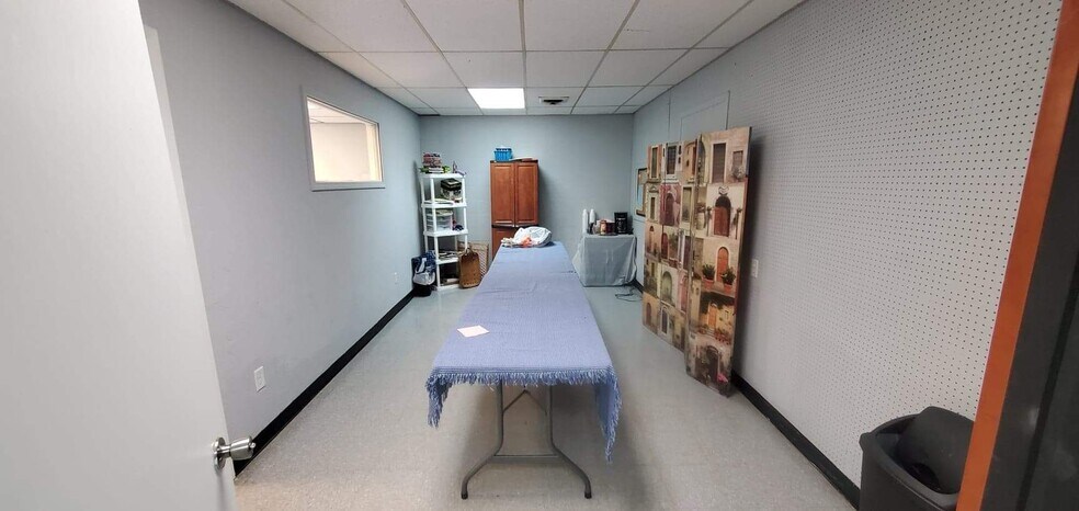 More Photos Of 1003 SW E Ave, Lawton Freestanding For Sale
