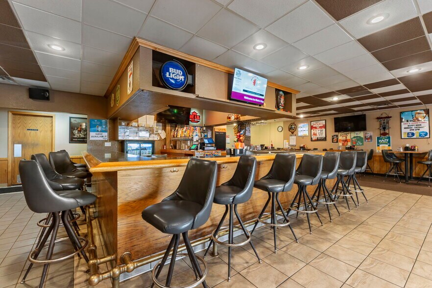 More Photos Of 118 Railroad Ave NE, Mora General Retail For Sale