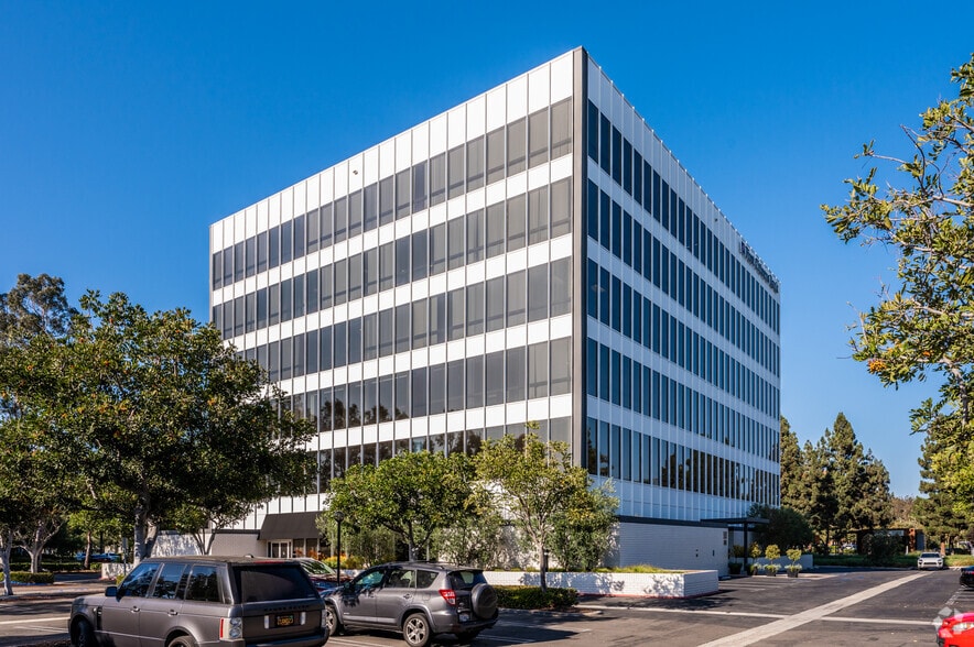 More Photos Of 1201 Dove St, Newport Beach Office For Lease