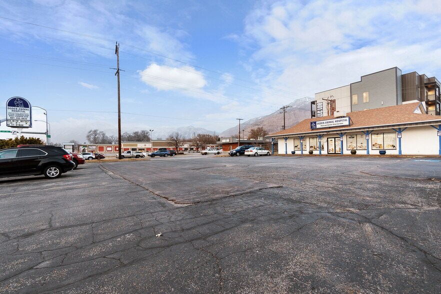 More Photos Of 208 S Washington Blvd, Ogden General Retail For Sale