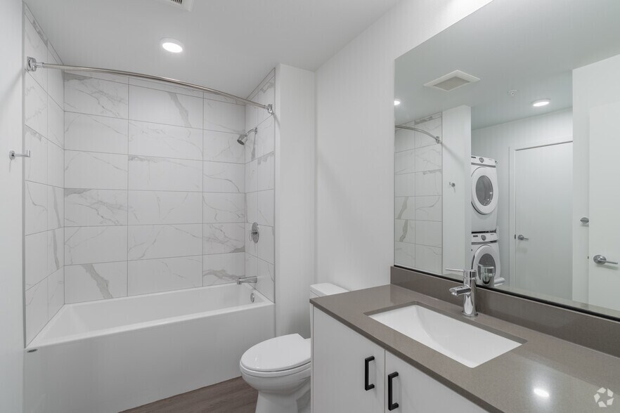 More Photos Of 17620 NE 69th Ct, Redmond Apartments For Lease
