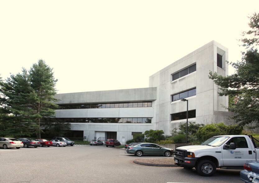 More Photos Of 1579 Straits Tpke, Middlebury Medical For Sale