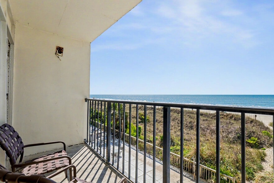 More Photos Of 1415 S Ocean Blvd, North Myrtle Beach Hotel For Sale