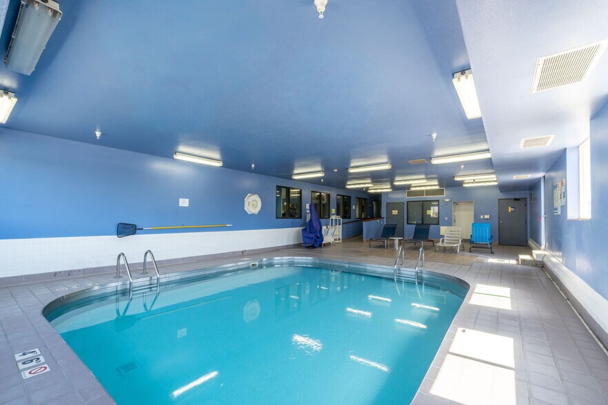 More Photos Of 3000 Singing Hills Blvd, Sioux City Hotel For Sale