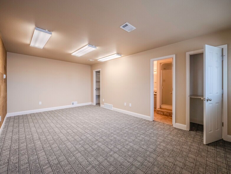 More Photos Of 1770-1780 License St, Casper Warehouse For Sale