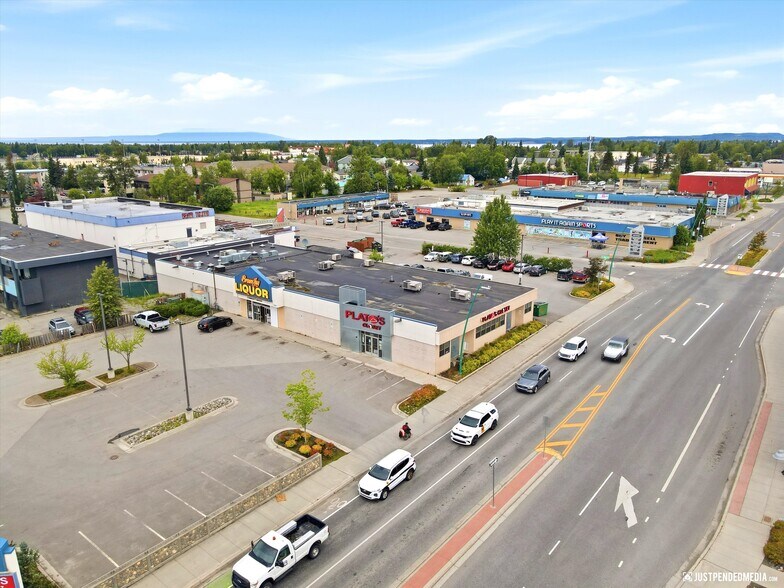 More Photos Of 1201 W Northern Lights Blvd, Anchorage Freestanding For Lease