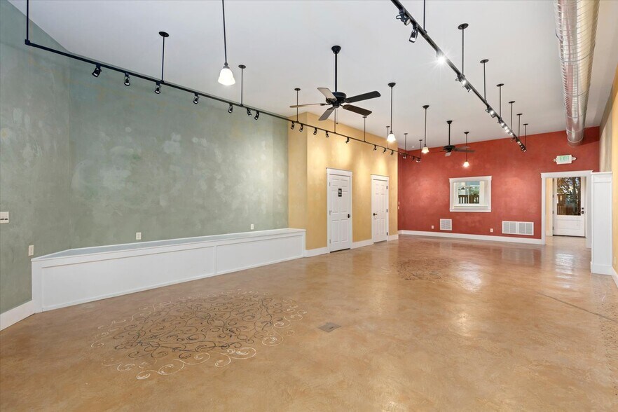 More Photos Of 902 S Main St, Buena Vista Storefront Retail Residential For Sale