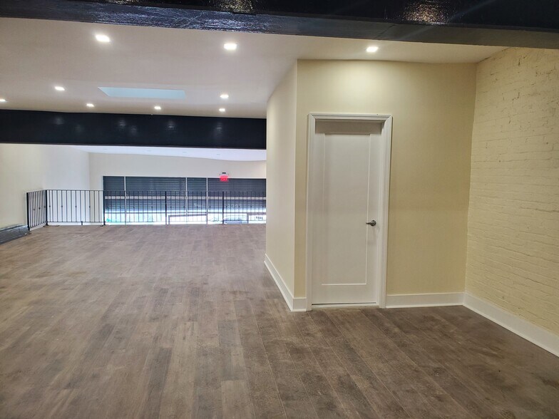 More Photos Of 996-1006 Atlantic Ave, Brooklyn Storefront Retail Residential For Lease