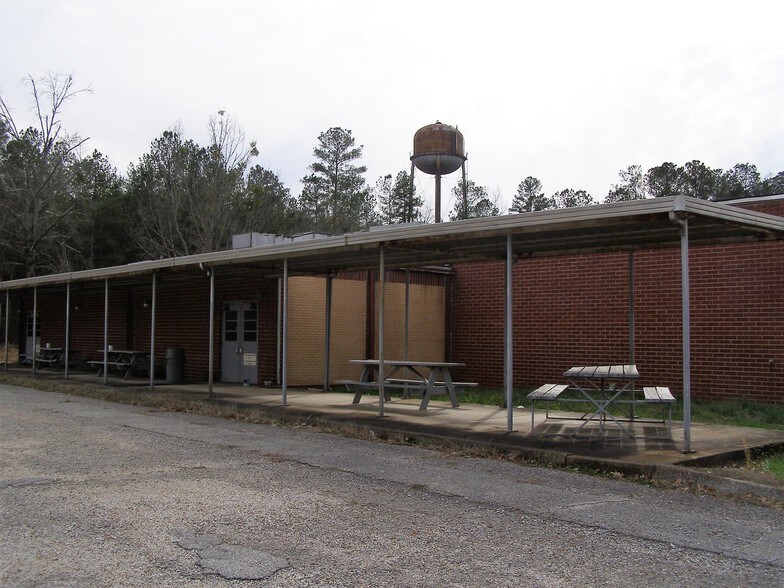 More Photos Of 2580 Highway 46, Heflin Warehouse For Lease