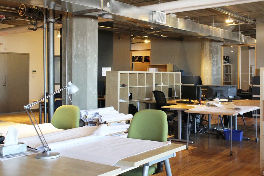 More Photos Of 400 Av Atlantic, Montréal Office For Lease