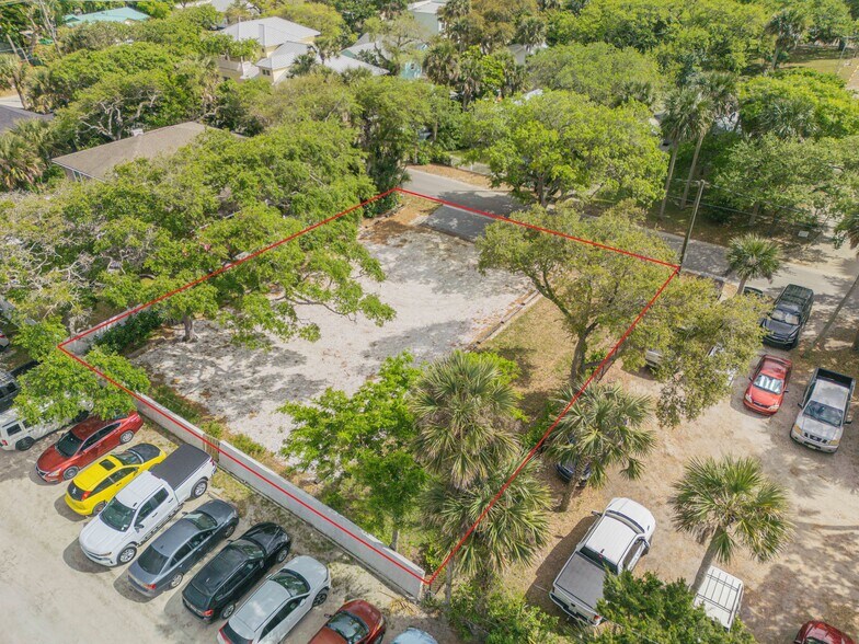 More Photos Of 214 Columbus Ave, New Smyrna Beach Land For Sale