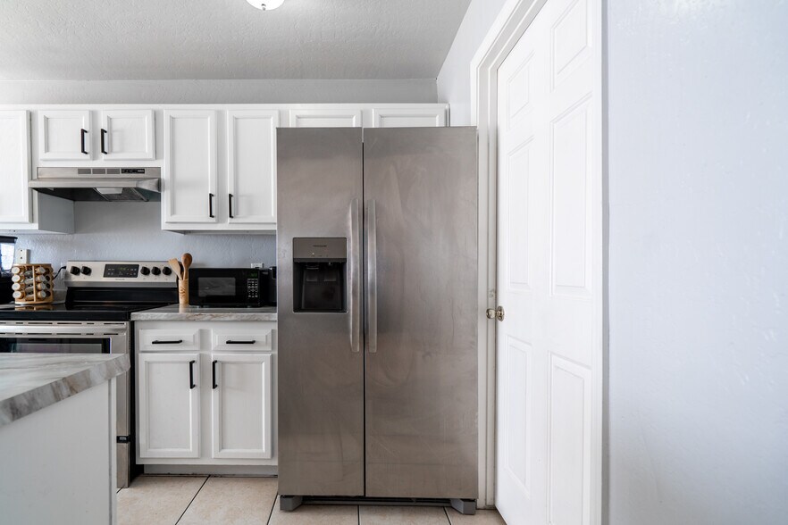 More Photos Of 15855 S Moon Valley Rd, Arizona City Multifamily For Sale