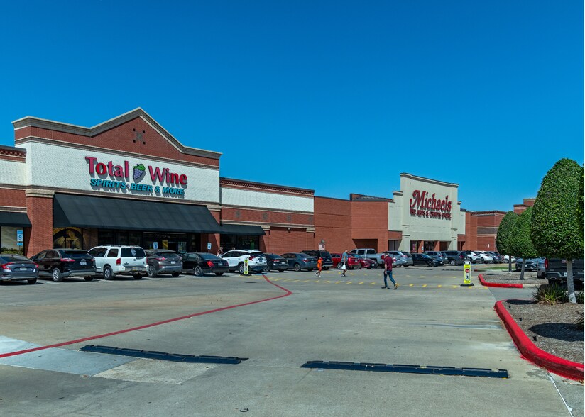 More Photos Of 7502-7950 W FM-1960, Houston Unknown For Lease