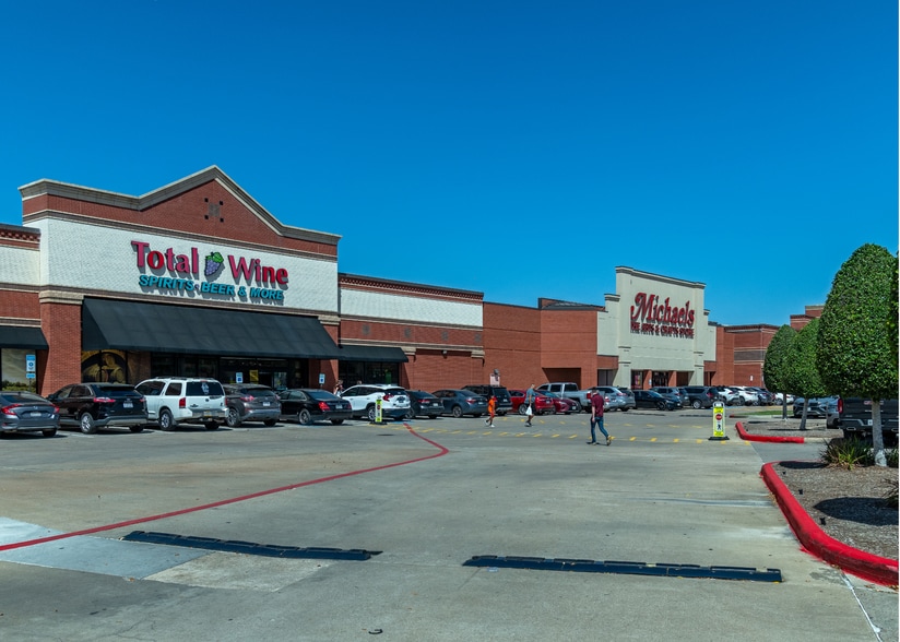 More Photos Of 7502-7950 W FM-1960, Houston Unknown For Lease