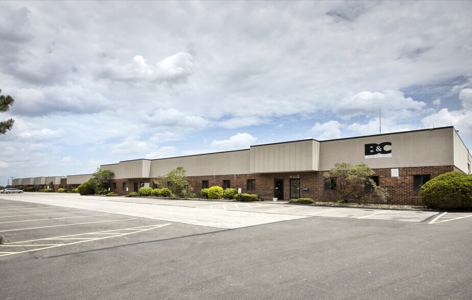 Primary Photo Of 5251-5321 Commerce Pky W, Cleveland Light Manufacturing For Lease