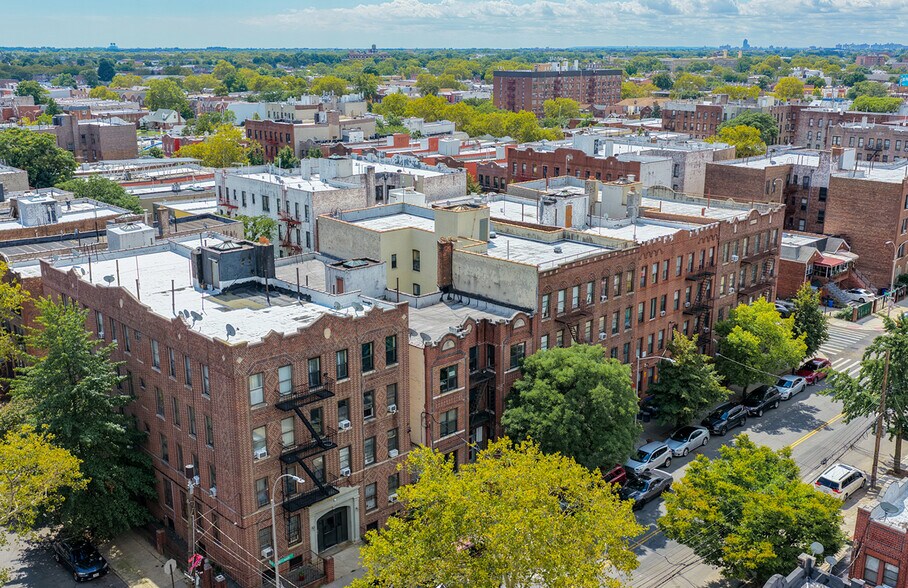 More Photos Of 1078 Willmohr St, Brooklyn Apartments For Sale