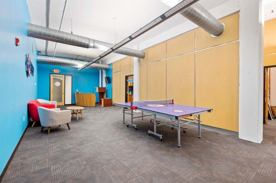 More Photos Of 2828-2840 Liberty Ave, Pittsburgh Office For Lease