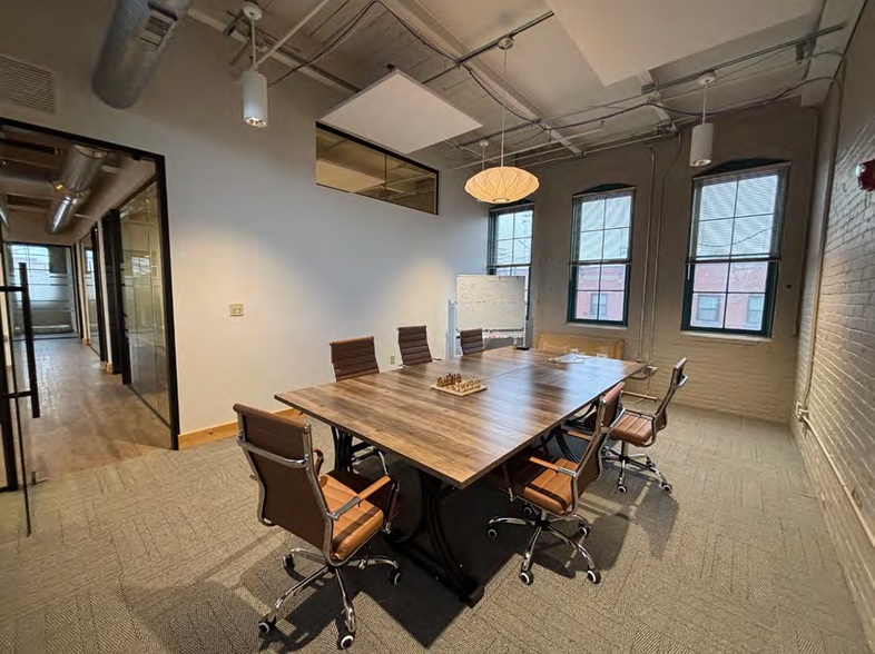 More Photos Of 2900 Detroit Ave, Cleveland Office For Sale