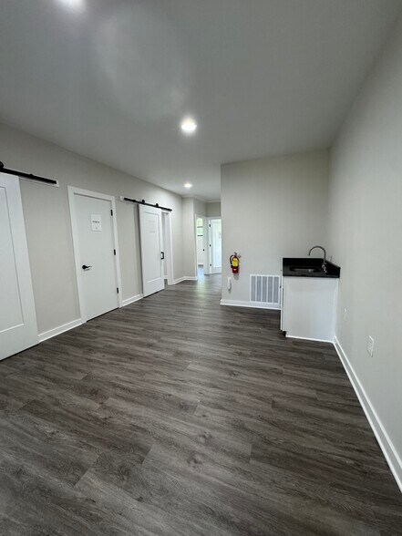 More Photos Of 6110 McFarland Station Dr, Alpharetta Office For Lease