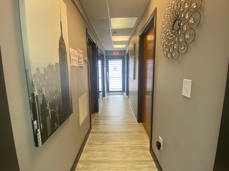 More Photos Of 1923 Post Rd, Warwick Medical For Sale