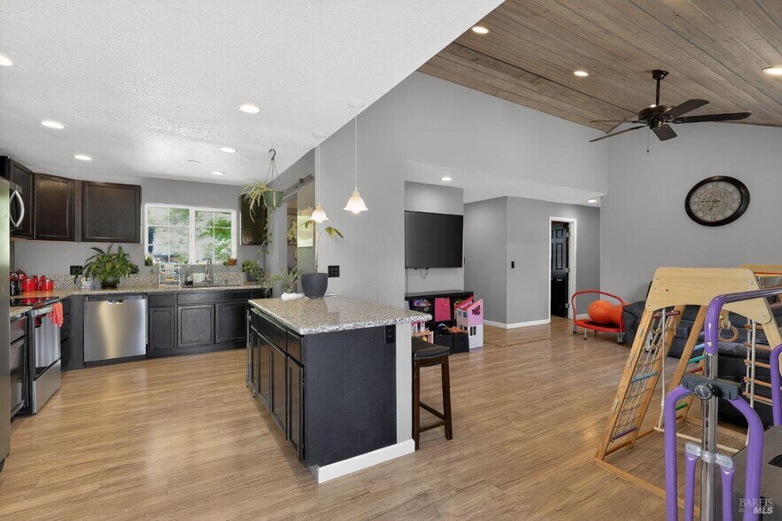 More Photos Of 9645 Lee St, Upper Lake Multifamily For Sale