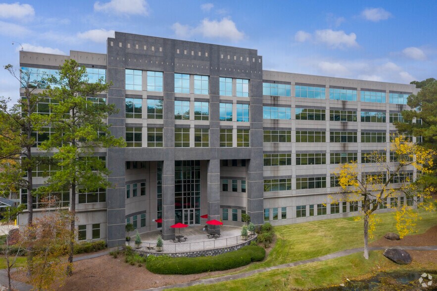 More Photos Of 1800 International Park Dr, Birmingham Office For Sale