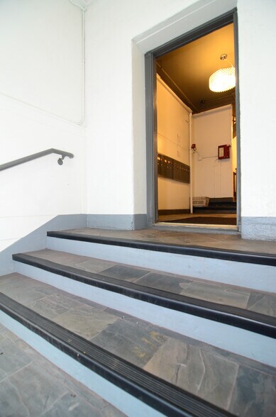 More Photos Of 1984 Park Grove Ave, Los Angeles Apartments For Sale